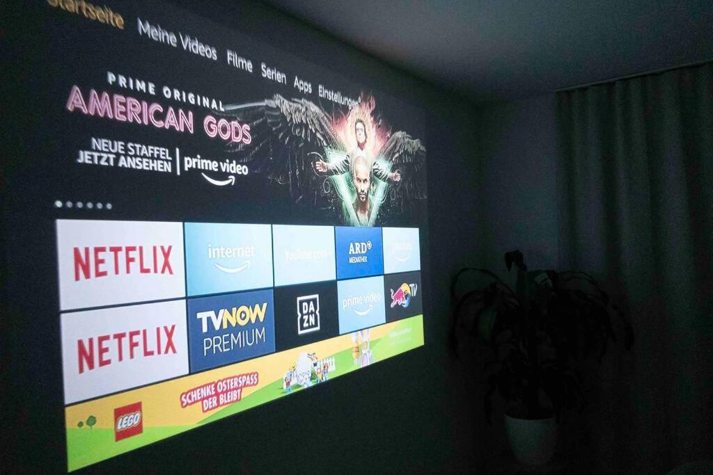 Luxury Cinema 2r Apt + Balcony / 65m² Apartment *