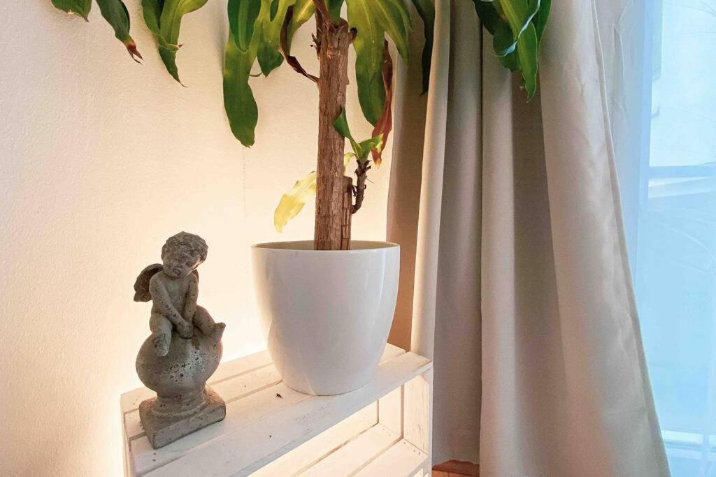 Luxury Cinema 2r Apt + Balcony / 65m² * Leipzig